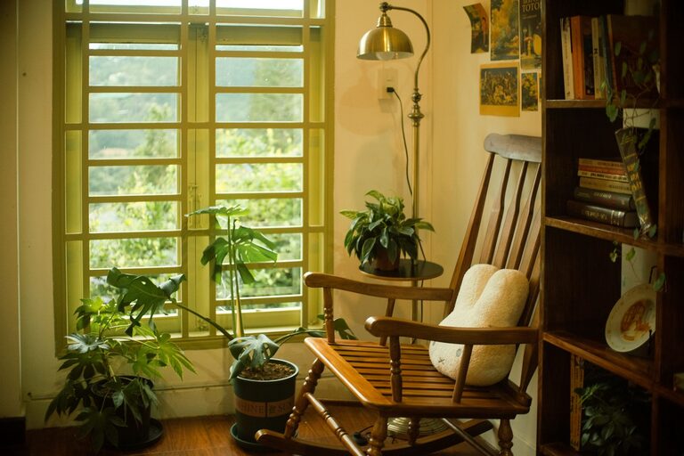 Simple Steps to Create a Cozy Reading Nook at Home